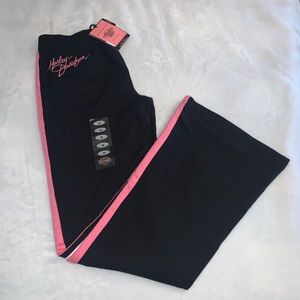 Harley Davidson Womans Bootcut Leggings/ Yoga Pants. Pink Logo On Back Side. Med